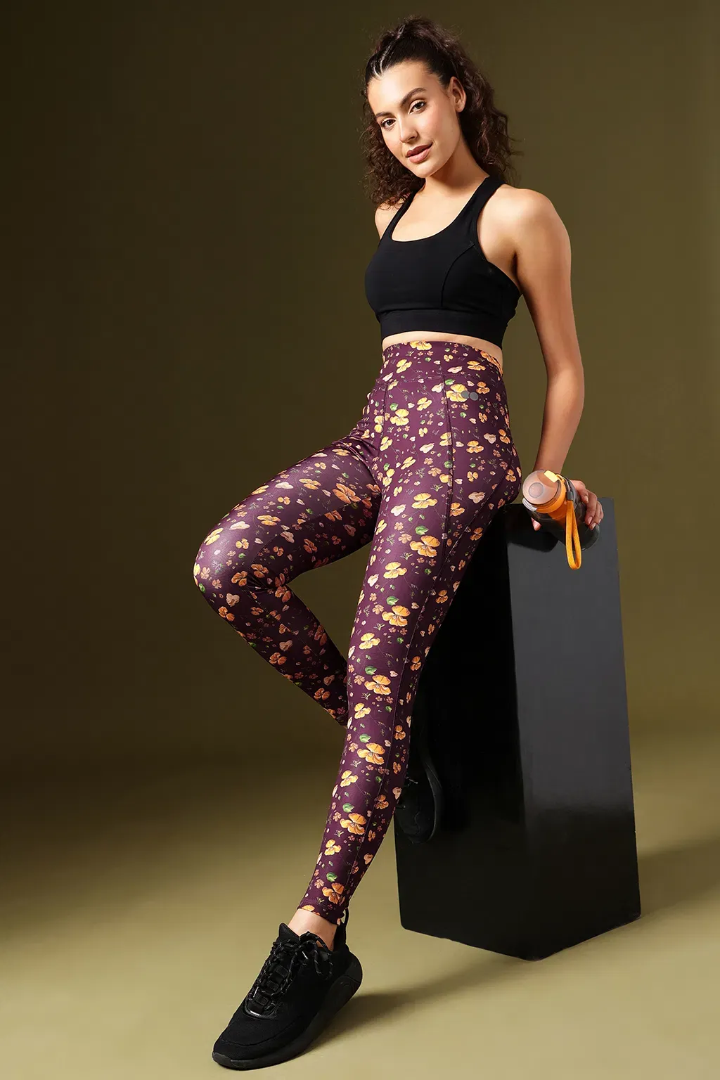 Ankle-Length High-Rise Active Floral Print Tights in Plum with Side Pocket image 2