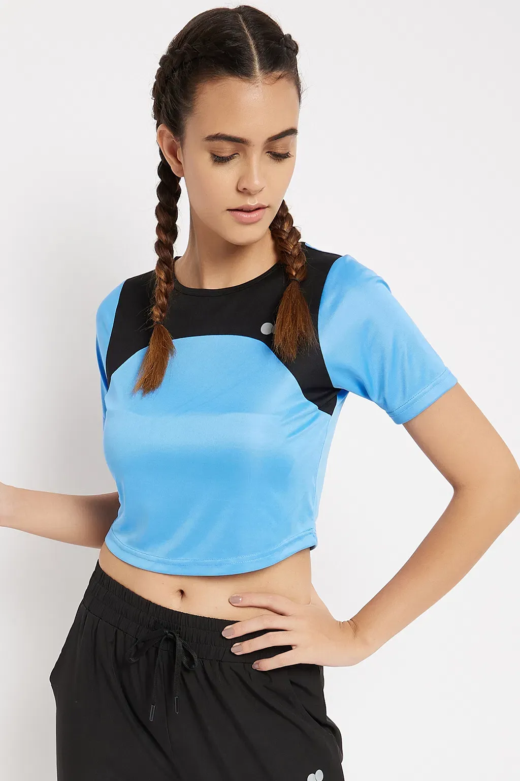Comfort-Fit Active Cropped T-shirt in Light Blue with Yoke Panel image 2