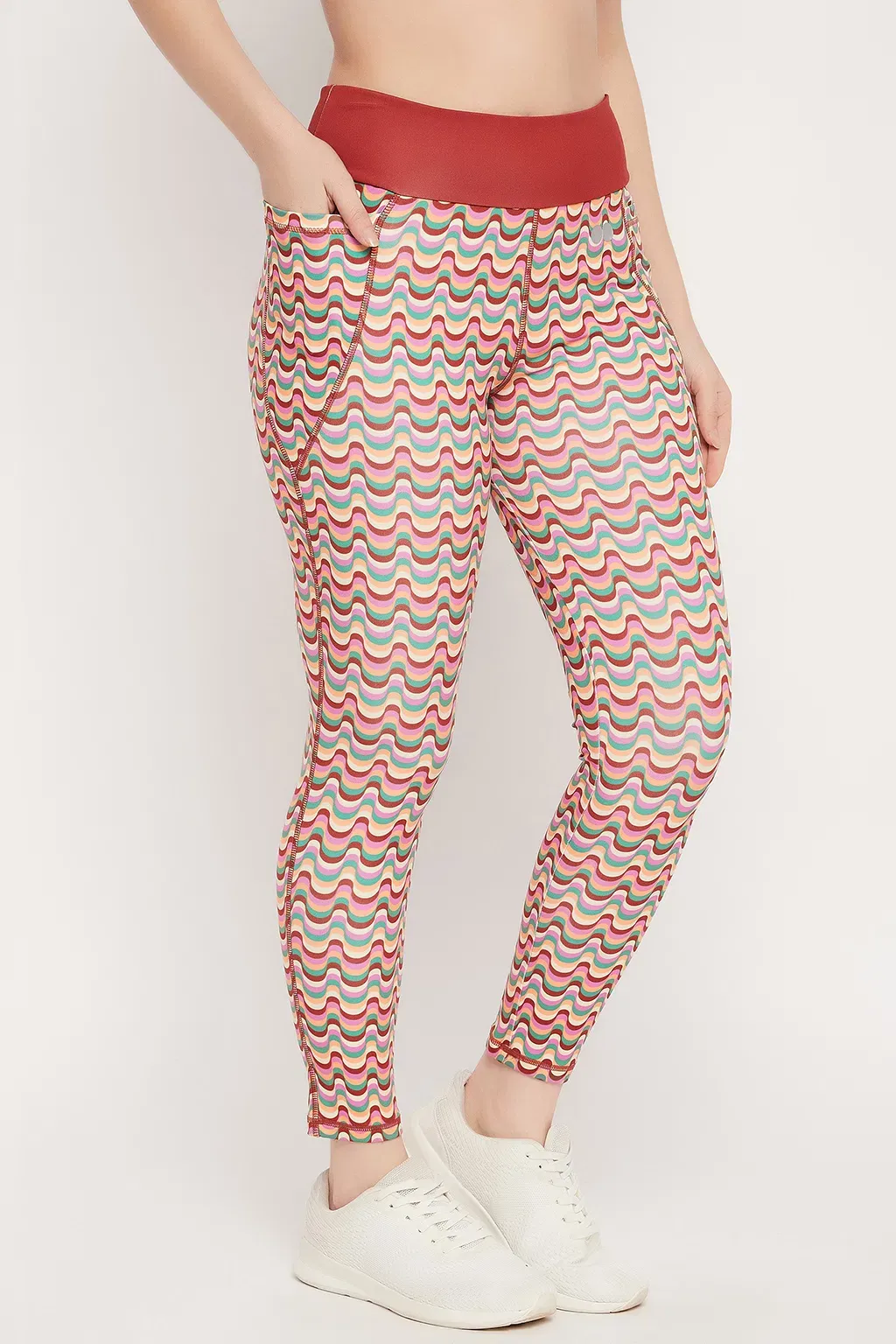 High-Rise Y2K Print Active Tights in Multicolour with Side Pockets image 2
